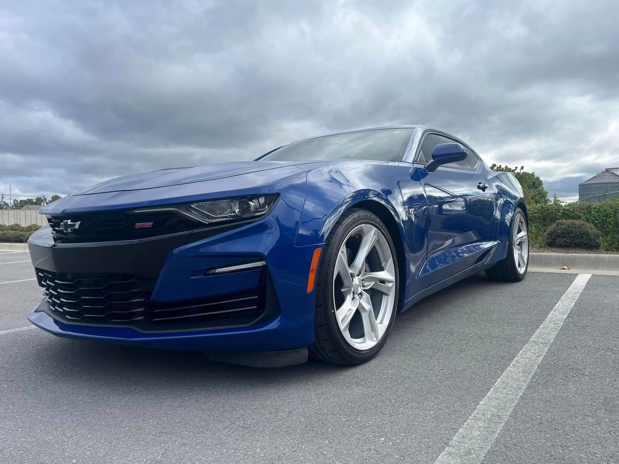 Blue Camaro detail
